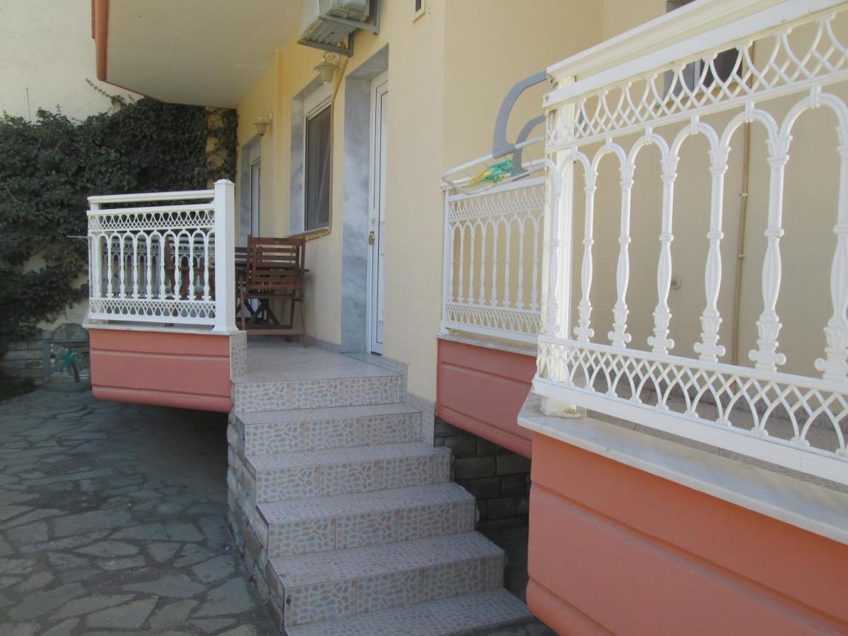 يميناريا Konstantinos Beach 1 المظهر الخارجي الصورة